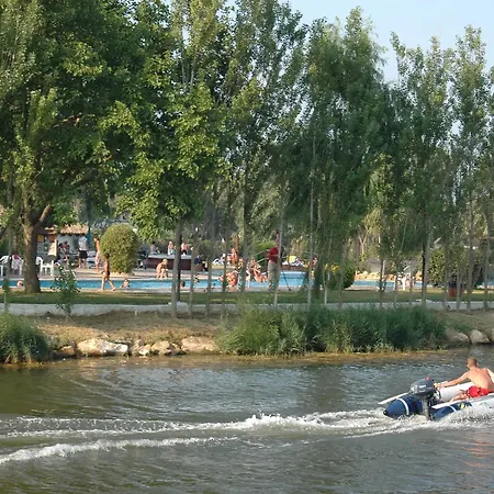 Apartamento Camping Nautic Almata *